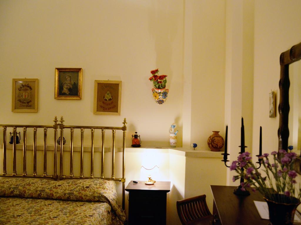 B&B Le Due Corti Martignano Pokoj fotografie